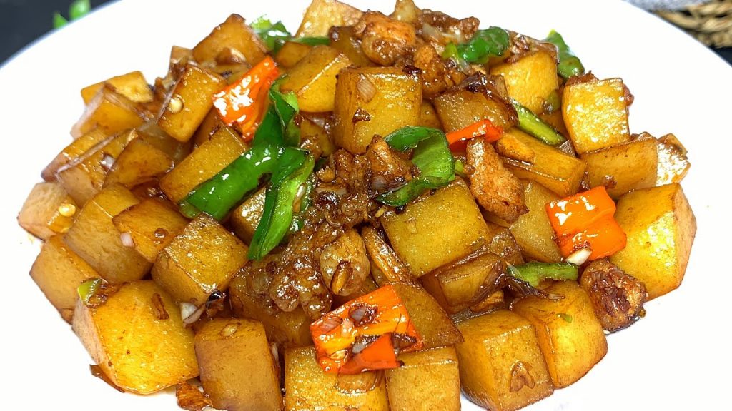 土豆这样做真好吃,过节拿它来招待客人,比红烧肉受欢迎,真香【刘姐厨房 Magic Food】#土豆