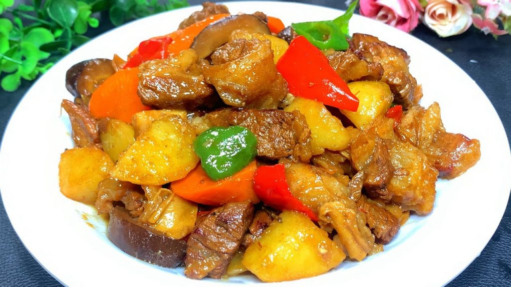 做紅燒牛肉時,直接焯水就錯了,教你正確做法,色澤紅亮軟爛入味【劉姐廚房 Magic Food】#紅燒牛肉