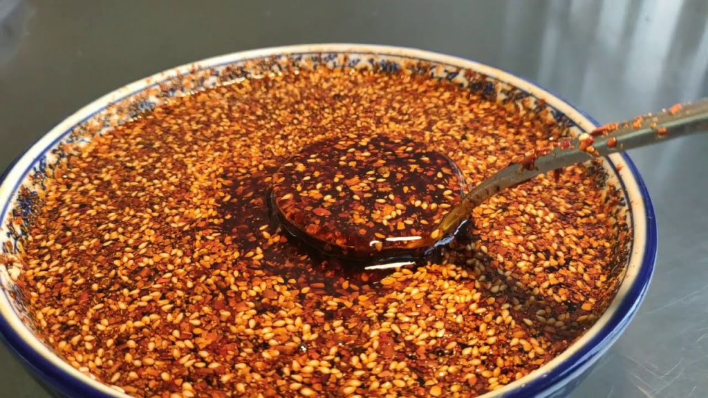 【辣椒油】怎麼炸最香?其他廚師都不會教你的經典秘制配方,步驟都告訴你,拌什麼都好吃