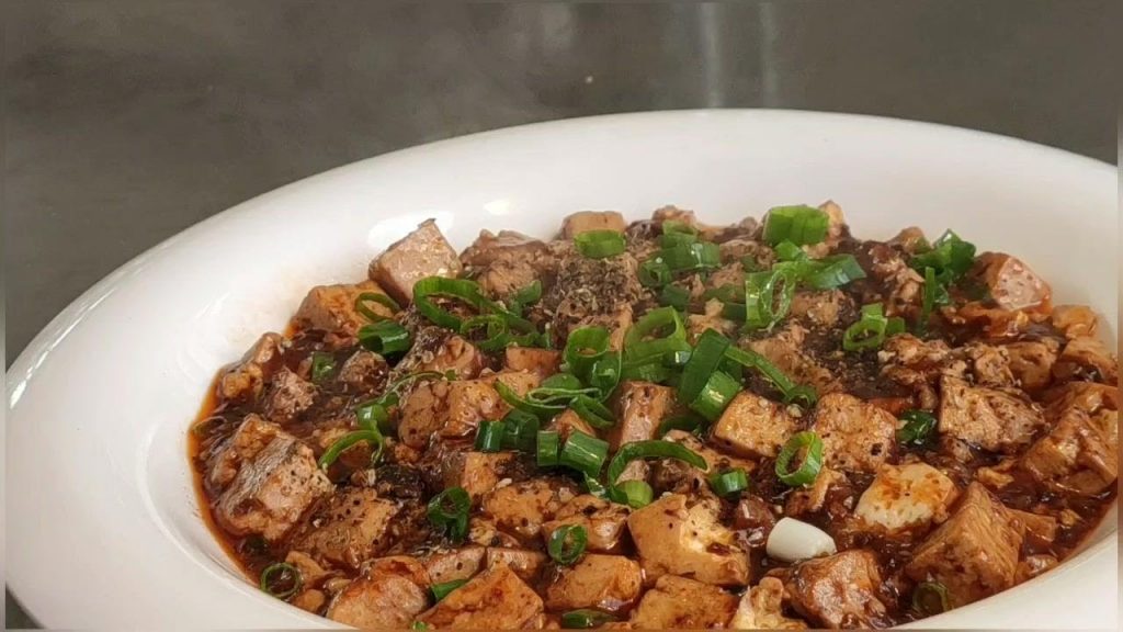 【麻婆豆腐】的家常做法,做法簡單,多吃了好幾碗米飯