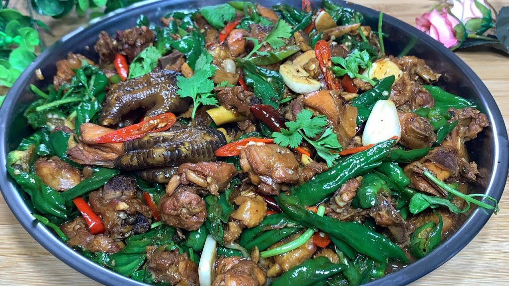 辣子雞原來這麽簡單,山東媳婦教你詳細做法,味道正宗不輸飯店【劉姐廚房 Magic Food】#辣子雞