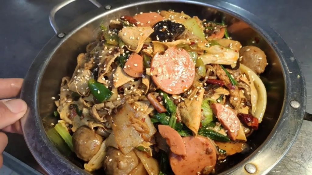 廚師教你做【麻辣香鍋】,開胃又下酒,來上一鍋不夠吃,啤酒喝一打都不夠