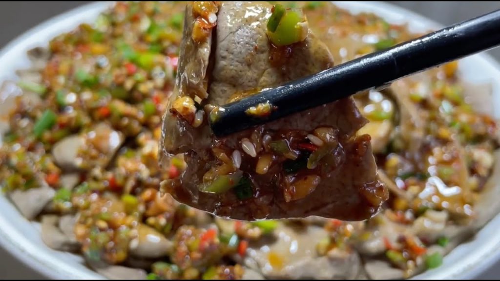 廚師長教你椒麻豬肝的家常做法,步驟詳細,嫩滑不腥下酒又下飯【留意美食】#椒麻豬肝 #豬肝 #豬肝食譜