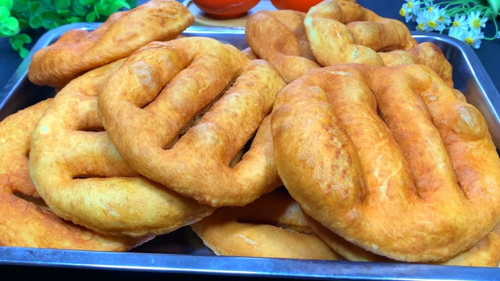 1斤面粉5個雞蛋,教你炸油餅,蓬松綿軟,趕緊給家人安排上!【劉姐廚房 Magic Food】#面食 #油餅