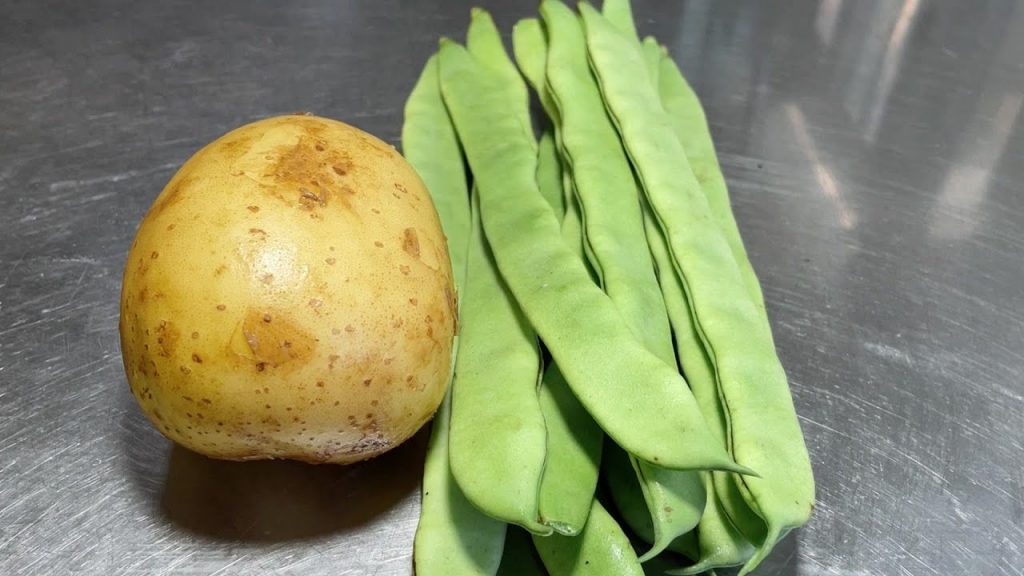 一把豆角搭配一個洋芋,出鍋真沒想道這麼好吃,做法簡單味道還足【留意美食】#豆角 #洋芋