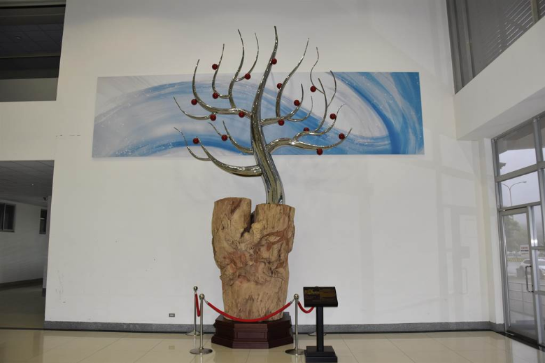 苗栗縣消防局公共裝置藝術「蘋蘋安安」啟用