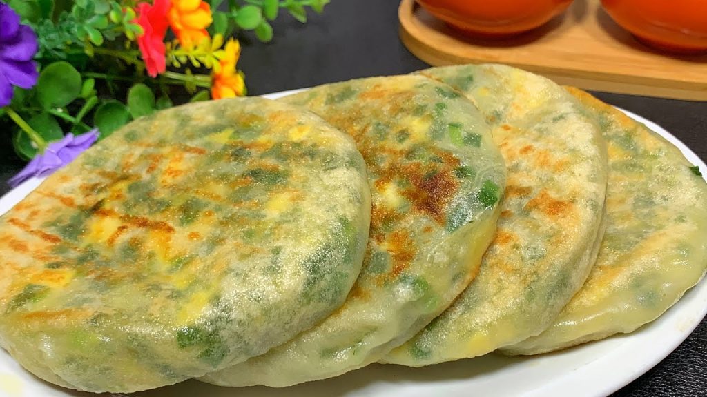 韭菜盒子美味新做法,不搟皮省時省力,皮薄大餡不破皮,涼了不硬【劉姐廚房 Magic Food】#面食 #韭菜盒子