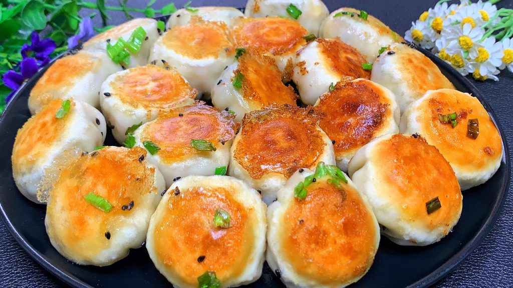 天一冷就饞這鍋水煎包,不發面不搟面,2天不吃就嘴饞,太香了【劉姐廚房 Magic Food】#面食 #水煎包