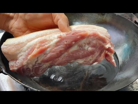 把五花肉放鍋中煮一煮,出鍋就是一道經典美食,我家一周吃8次【留意美食】#五花肉 #五花肉做法 #porkbellyrecipe