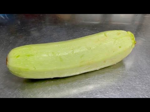 西葫蘆怎樣炒才好吃呢?大廚教你一招,清脆爽口咸香入味【留意美食】#西葫蘆 #西葫蘆料理 #西葫蘆食譜 #squash