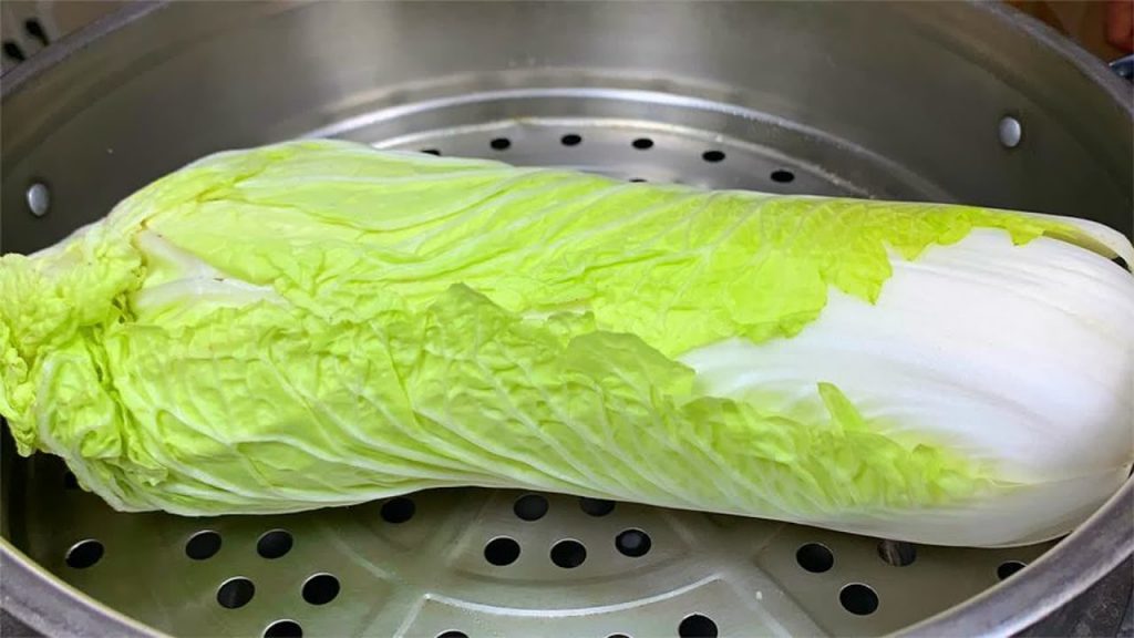 把白菜放鍋中蒸一蒸,出鍋就是大硬菜,過年招待客人有面子,真香【劉姐廚房 Magic Food】#白菜