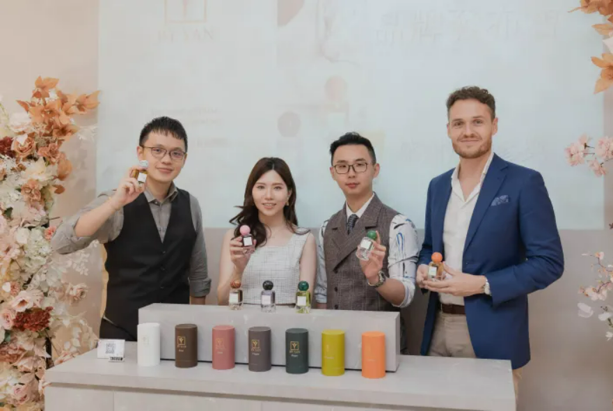 「東區暖男」創新香氛世界獨特性的串連獲獎肯定