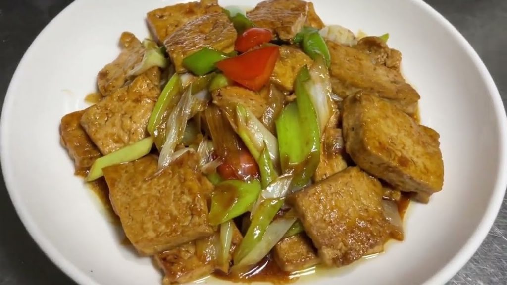 廚師長教你蔥燒豆腐的家常做法,步驟詳細,嫩滑入味下酒又下飯【留意美食】#家常菜 #蔥燒豆腐 #蔥燒豆腐食譜 #蔥燒豆腐的做法 #蔥燒豆腐煮法 #蔥燒豆腐的煮法