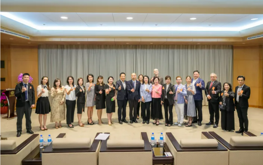 立法院韓國瑜院長 接見歷屆華人公益金傳獎獲獎企業代表加以勉勵