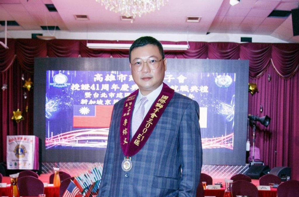 不畏貧寒、逆境稱雄 李綜文燃燒生命 為長照事業開創傳奇!