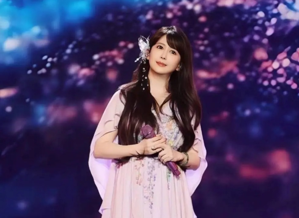 孟庭葦詩意演唱會舞台畫面