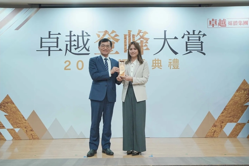 2025卓越登峰大賞:以彩繪太陽能板翻轉城市未來,在一起永續科技勇奪「品牌形象獎」