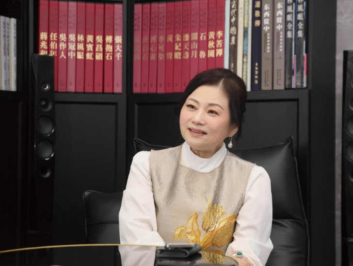 策展人莊喬伊 讓藝術走進生活 讓公益成為文化